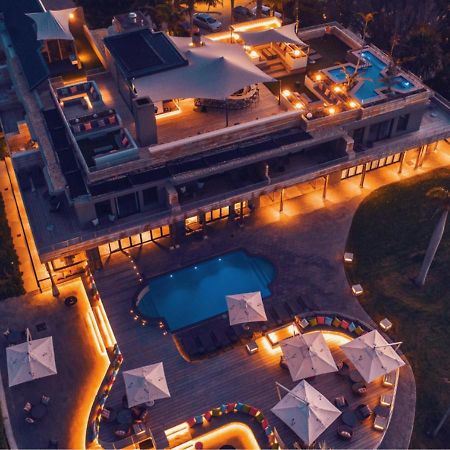 天空别墅精品酒店 普勒滕贝格湾 外观 照片 Aerial view of the hotel